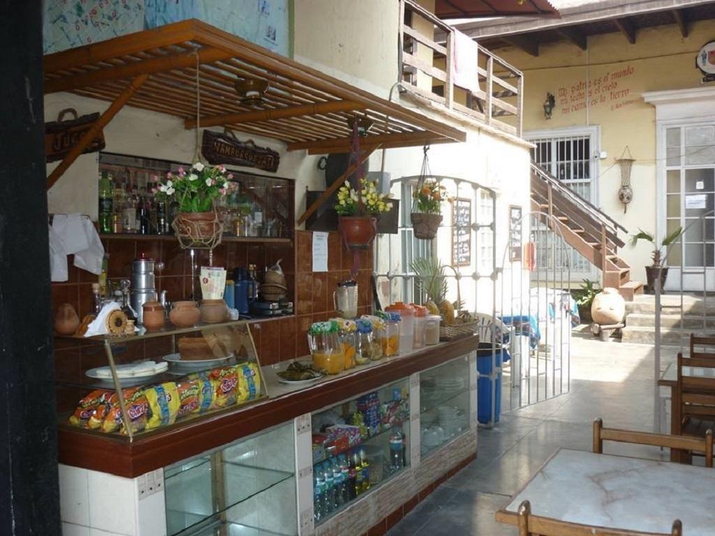 El Mochilero Hostel Trujillo Exterior photo