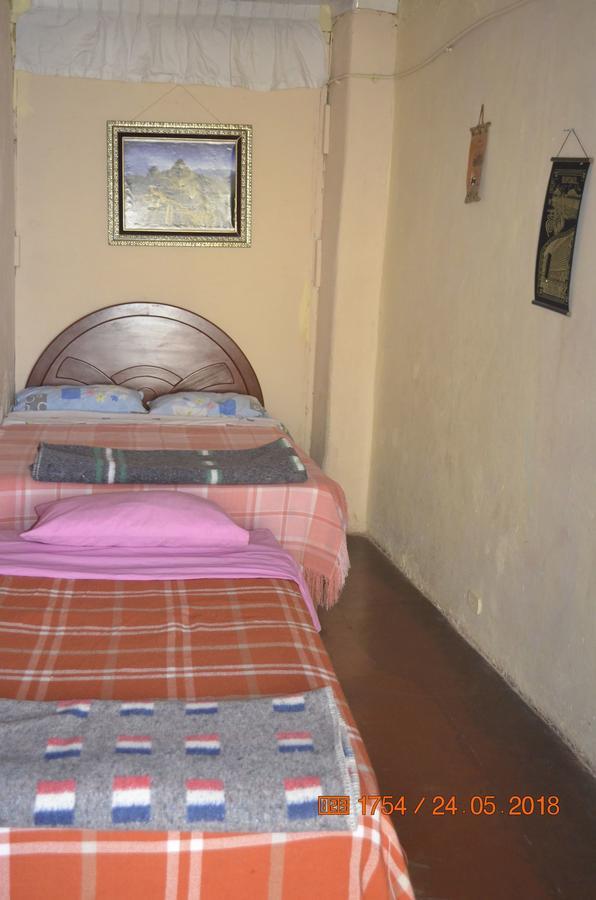 El Mochilero Hostel Trujillo Exterior photo