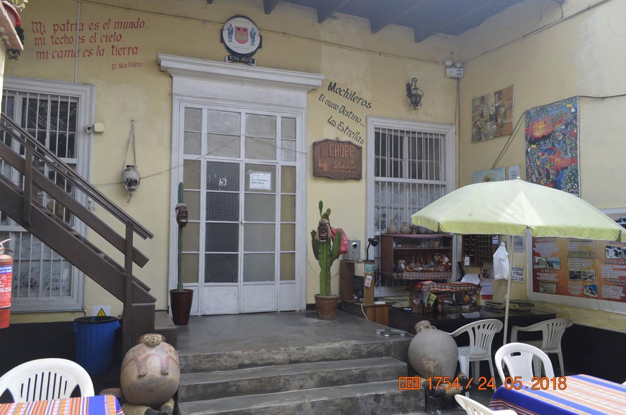 El Mochilero Hostel Trujillo Exterior photo