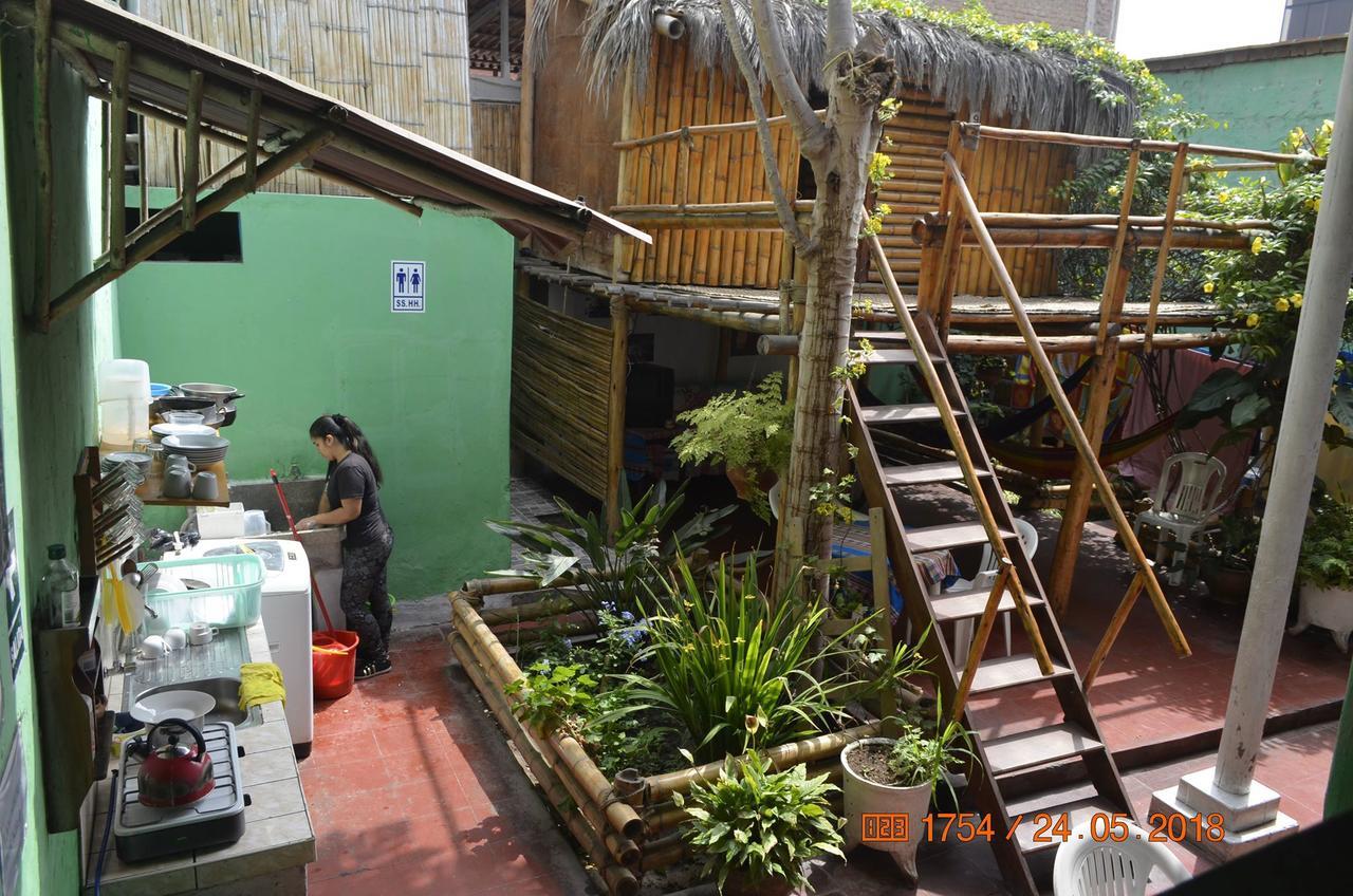 El Mochilero Hostel Trujillo Exterior photo
