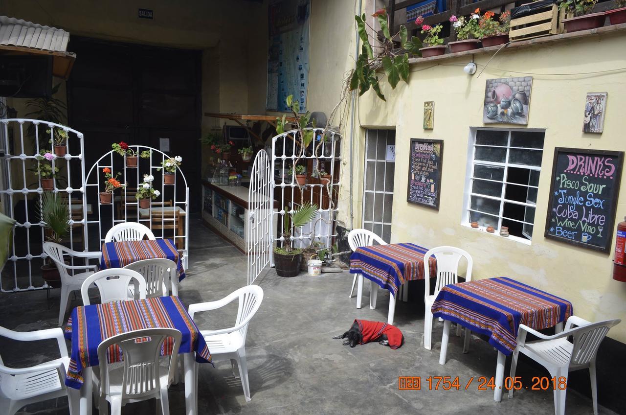 El Mochilero Hostel Trujillo Exterior photo