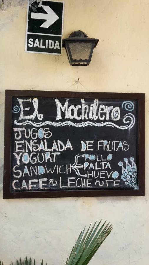 El Mochilero Hostel Trujillo Exterior photo